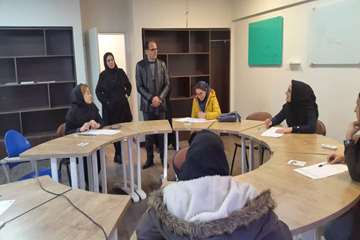 بازدید رئیس دانشگاه از جلسه امتحانات